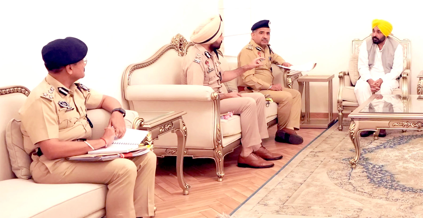 Punjab to recruit 5500 Home Guards to maintain vigil on border and prevent smuggling.